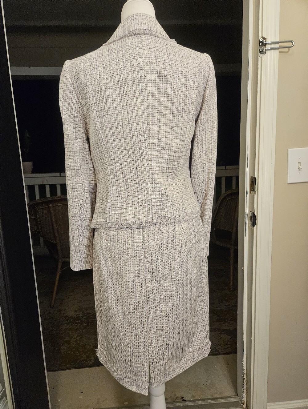 White House Black Market Lilac Tweed Skirt Blazer Set Fringe Pencil Skirt Sz 8 - Picture 4 of 9